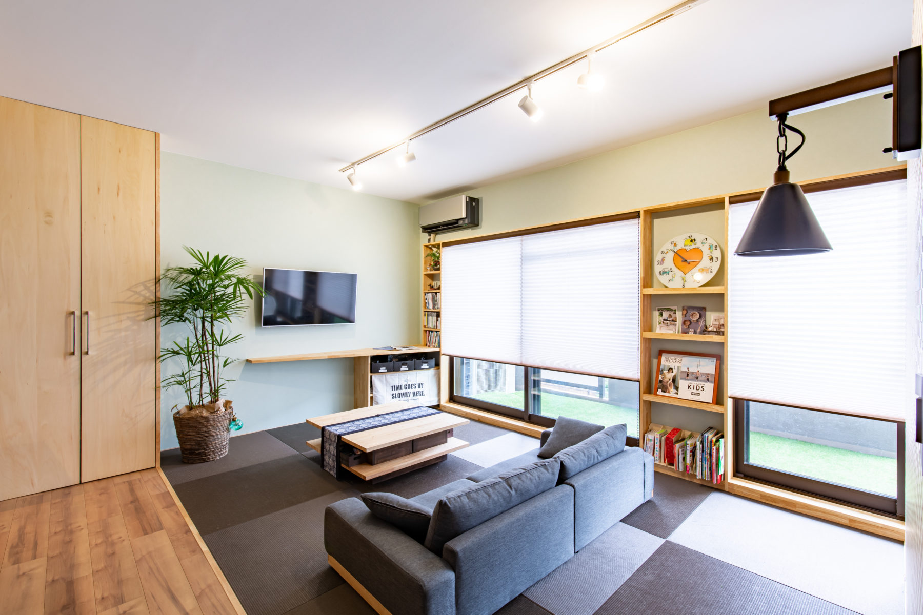 畳敷のリビング